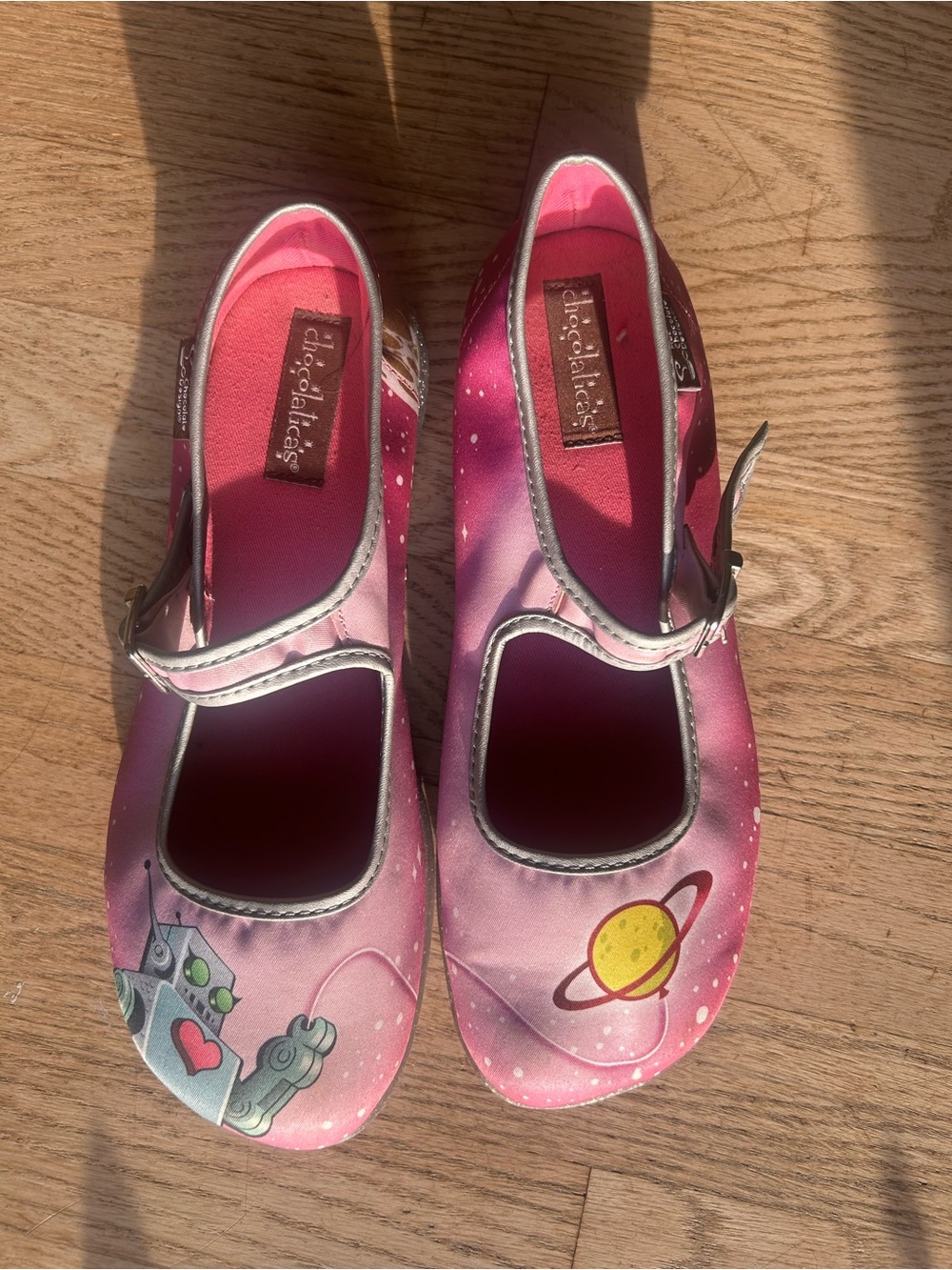 Chocolaticas Women’s size 39 Pink Space Robot Mary Jane Shoes - Picture 2 of 4